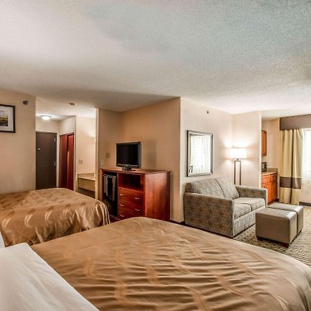 Country Inn & Suites By Radisson, Muskegon, Mi מראה חיצוני תמונה