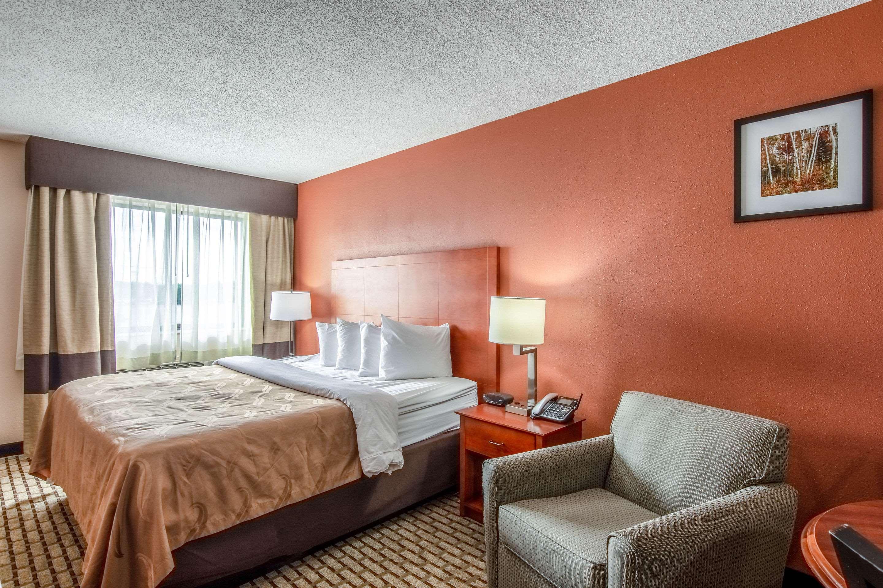 Country Inn & Suites By Radisson, Muskegon, Mi מראה חיצוני תמונה