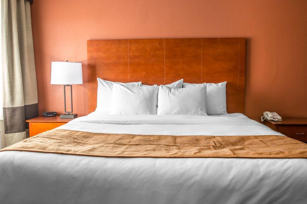 Country Inn & Suites By Radisson, Muskegon, Mi מראה חיצוני תמונה