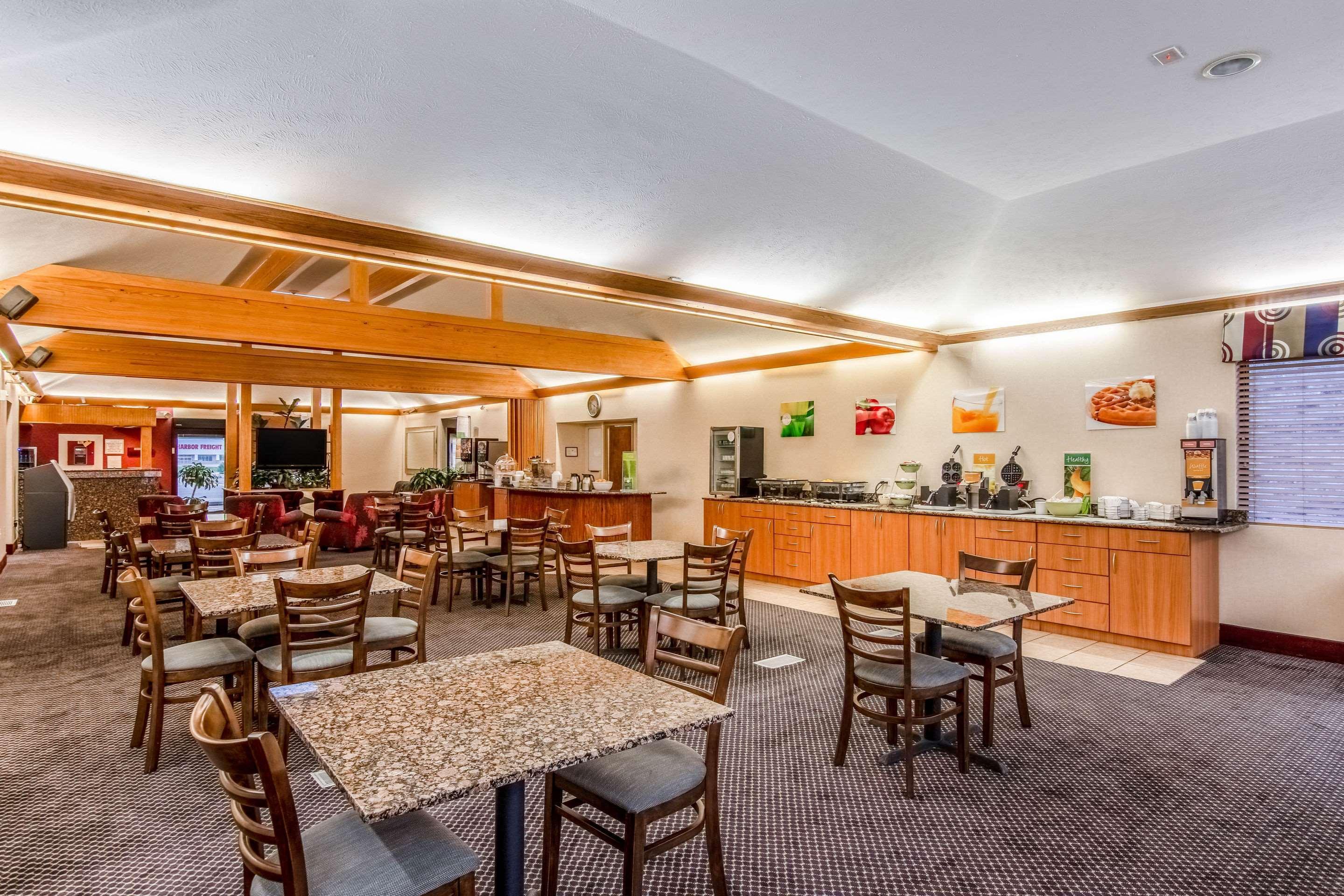 Country Inn & Suites By Radisson, Muskegon, Mi מראה חיצוני תמונה