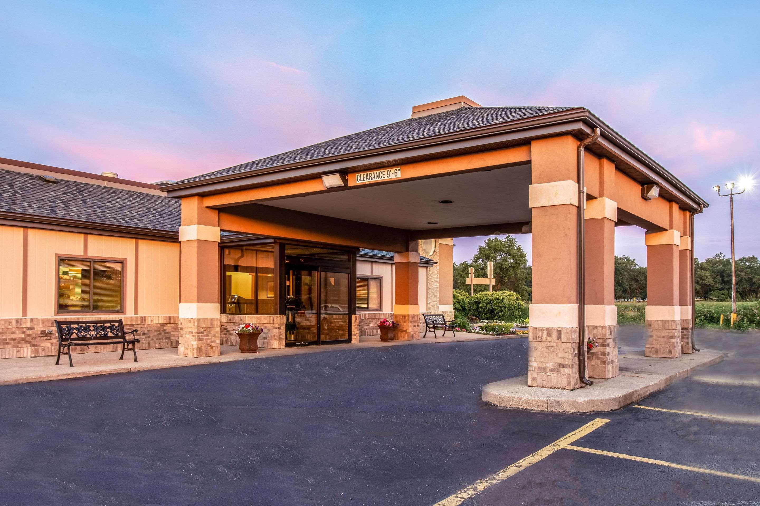 Country Inn & Suites By Radisson, Muskegon, Mi מראה חיצוני תמונה
