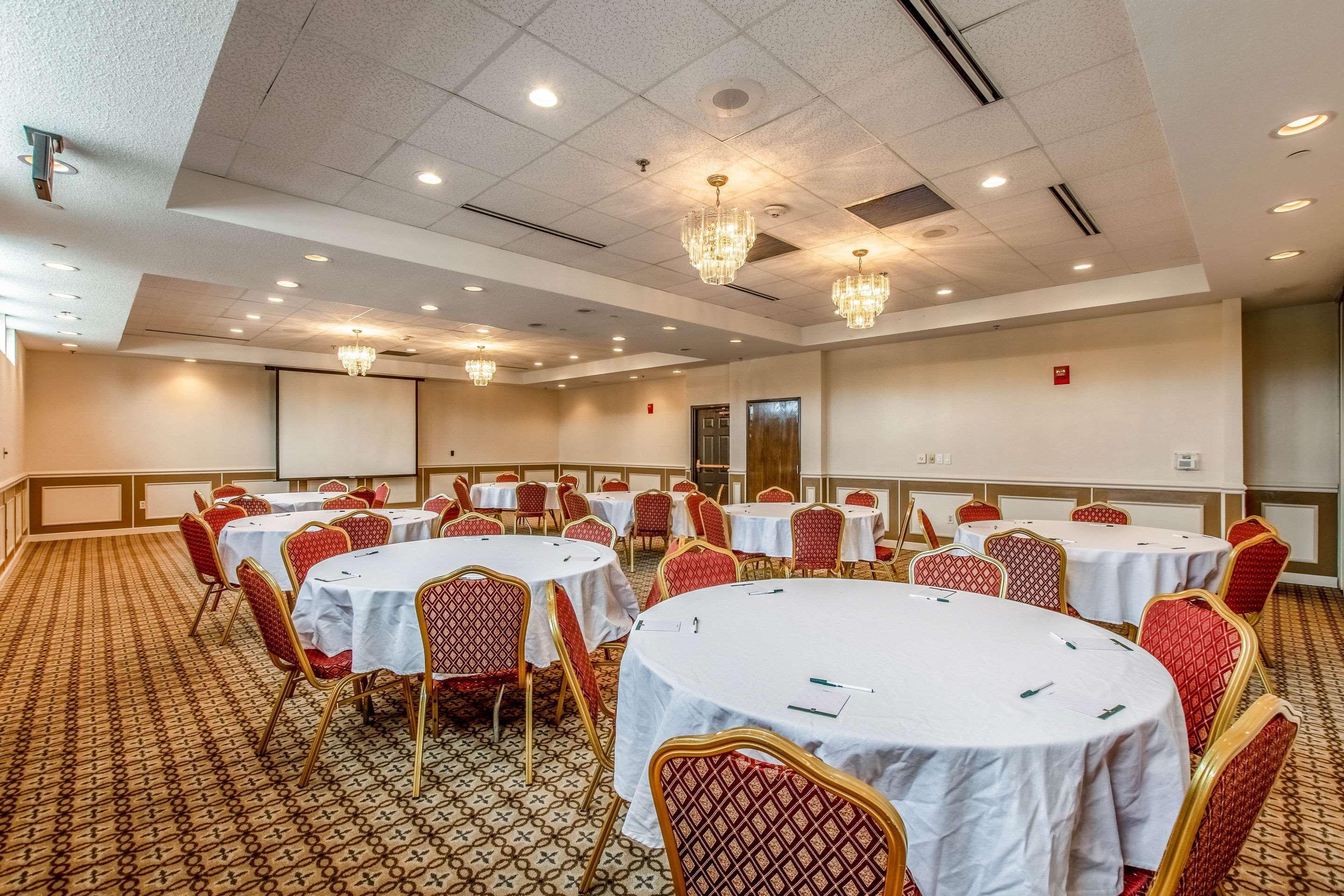 Country Inn & Suites By Radisson, Muskegon, Mi מראה חיצוני תמונה