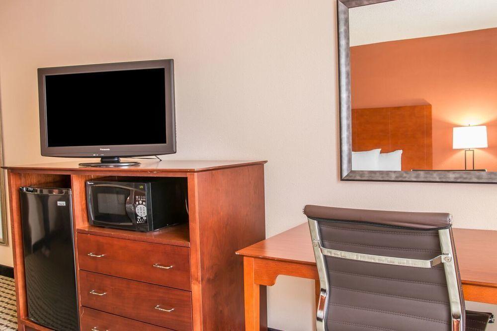 Country Inn & Suites By Radisson, Muskegon, Mi מראה חיצוני תמונה