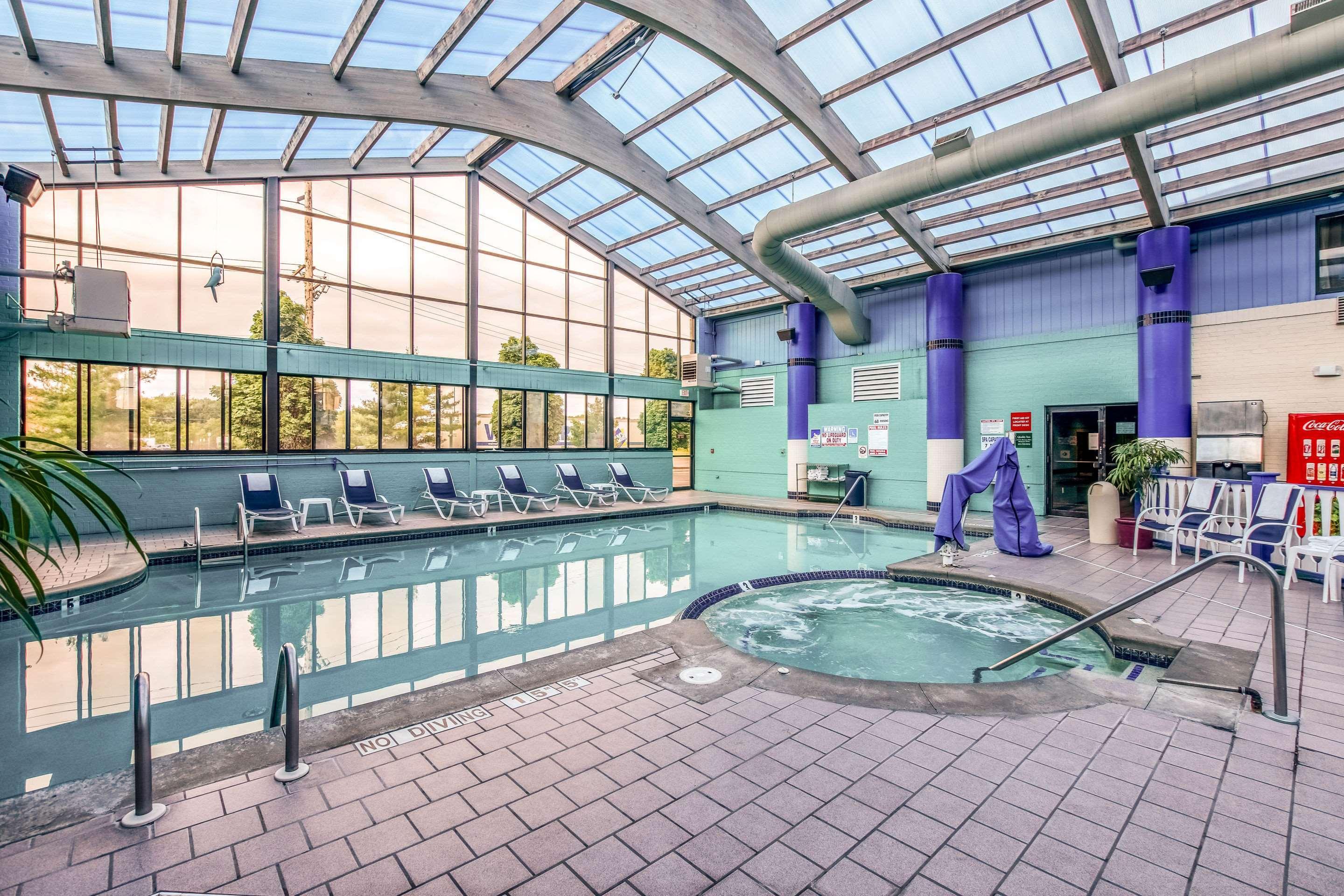 Country Inn & Suites By Radisson, Muskegon, Mi מראה חיצוני תמונה