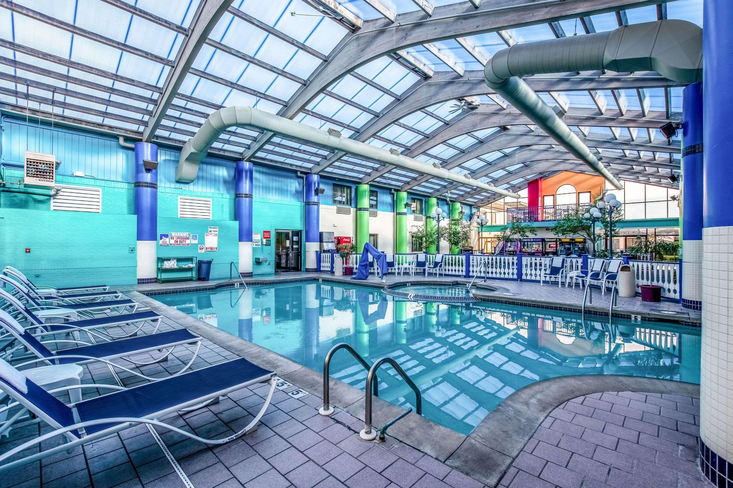 Country Inn & Suites By Radisson, Muskegon, Mi מראה חיצוני תמונה